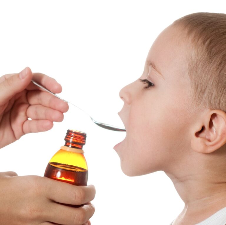 Иллюстрация к материалу «Почему у ребенка сухой кашель по ночам?»